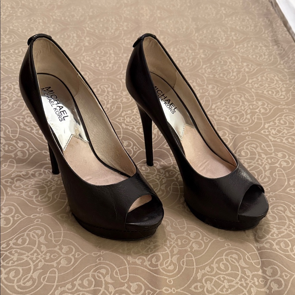 Michael Kors Elegant Black Peep Toe Heels